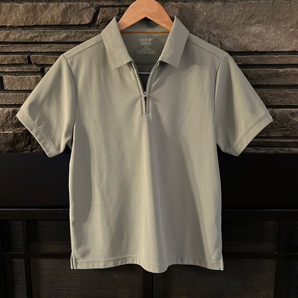 Oobē golf shirt EUC